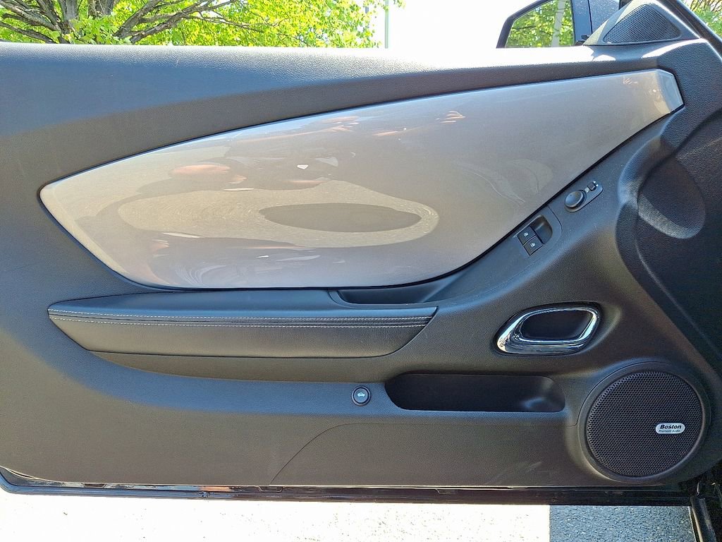 Used 2010 Chevrolet Camaro SS w/ RS Package RWD image 10