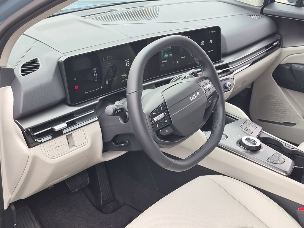 New 2026 Kia Sportage EX AWD/4WD image 10