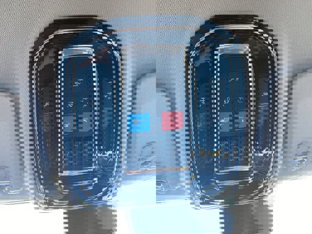 Used 2022 Jeep Grand Cherokee Overland image 34