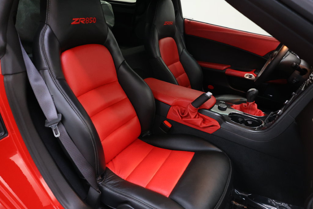 Used 2010 Chevrolet Corvette ZR1 w/ Preferred Equipment Group RWD image 88