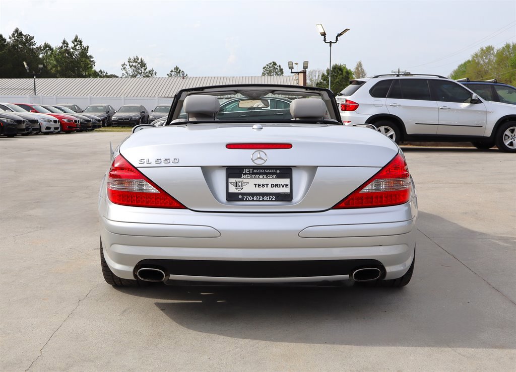 Used 2008 Mercedes-Benz SL 550 image 10