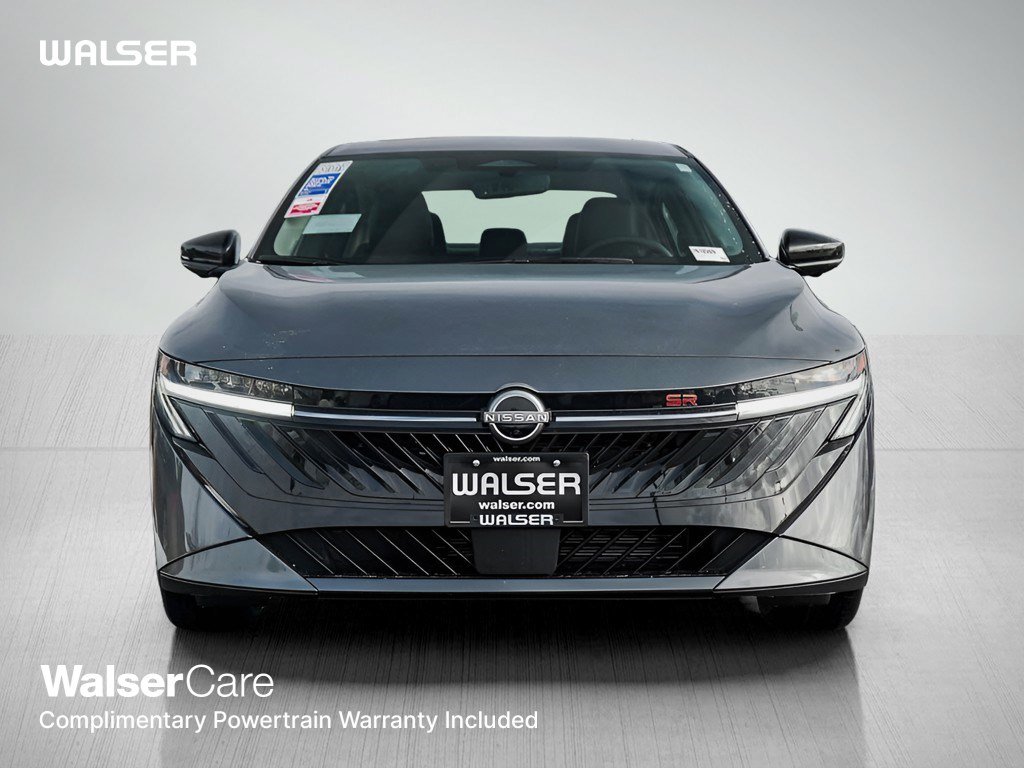 New 2026 Nissan Sentra SR w/ SR Premium Package FWD image 2