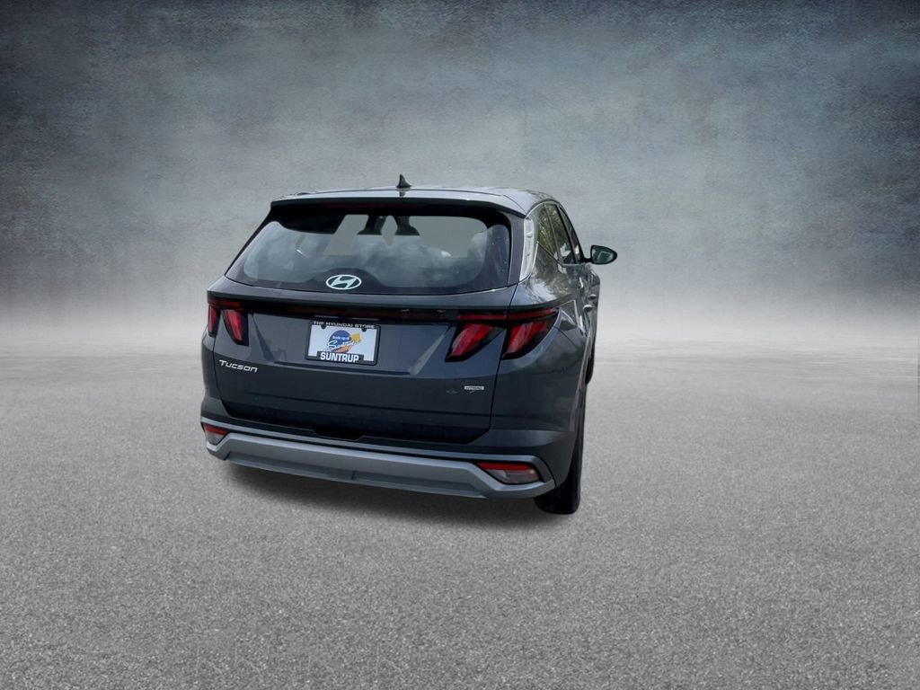 Used 2025 Hyundai Tucson SE image 21