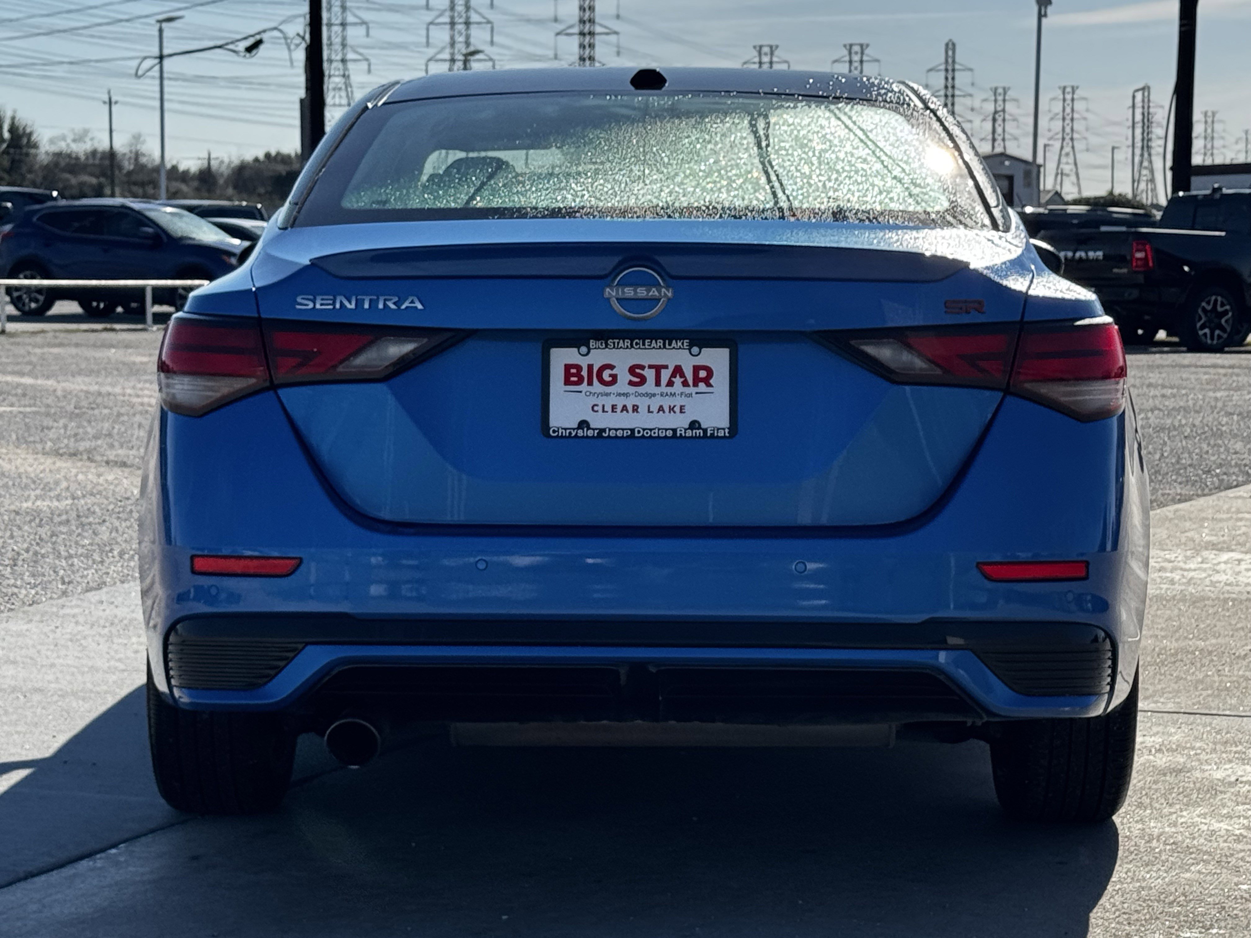 Used 2025 Nissan Sentra SR w/ SR Premium Package image 10