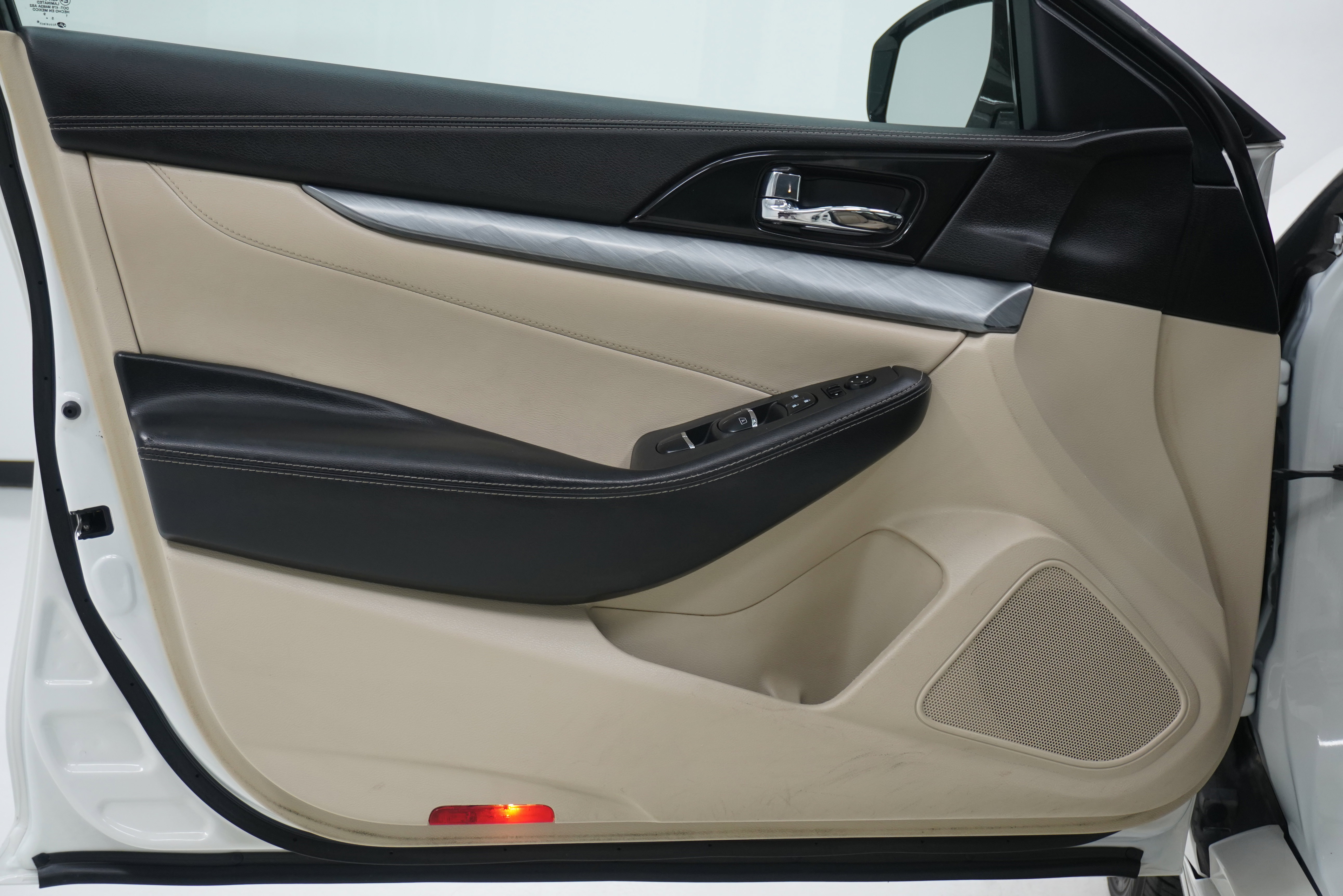 Used 2016 Nissan Maxima 3.5 S image 13