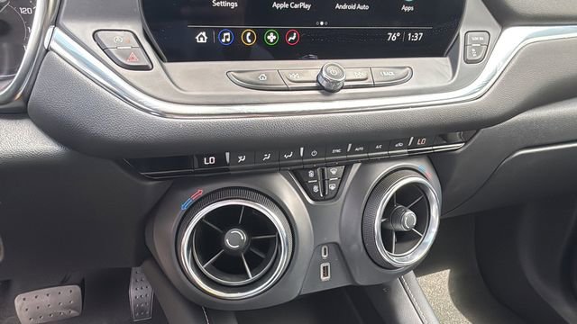 Used 2023 Chevrolet Blazer LT w/ LPO, Black Grille Bar Package image 30