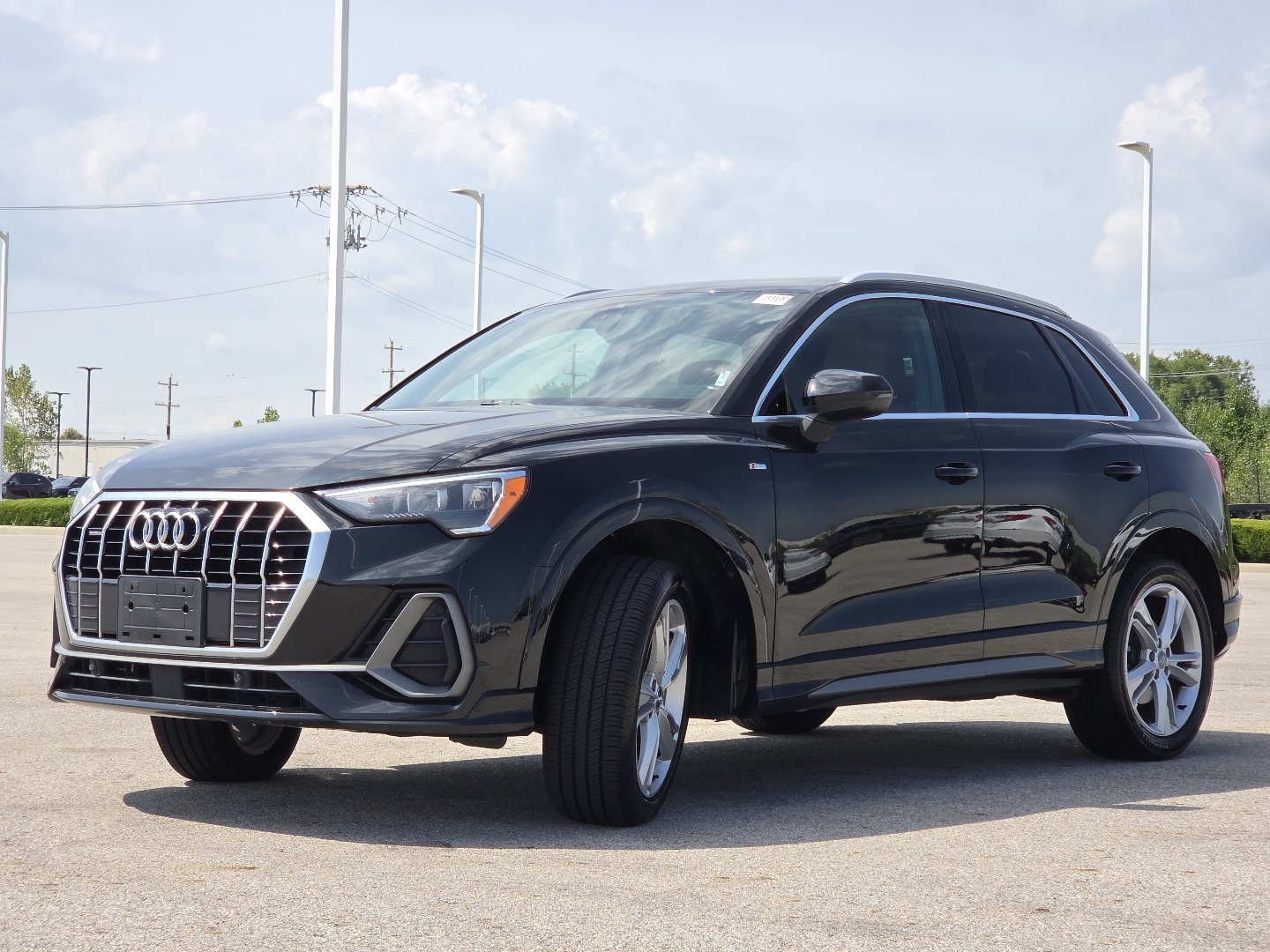 Used 2020 Audi Q3 2.0T Premium w/ Convenience Package AWD/4WD image 12