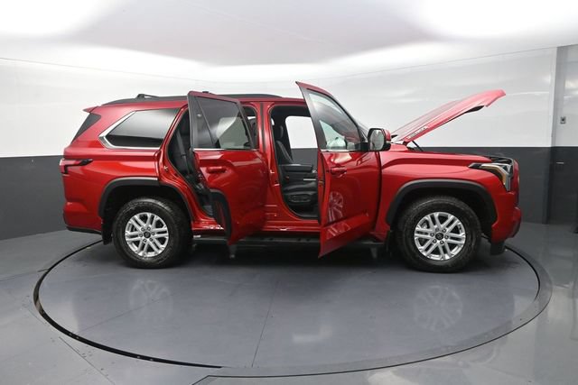 Used 2026 Toyota Sequoia SR5 w/ SR5 Premium Package AWD/4WD image 46