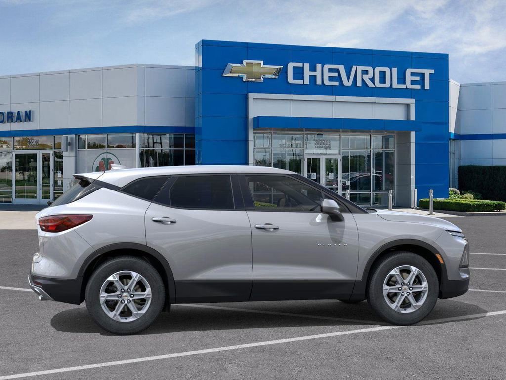 New 2026 Chevrolet Blazer LT image 5