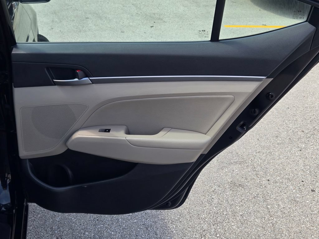 Used 2018 Hyundai Elantra Value Edition w/ Cargo Package FWD image 14