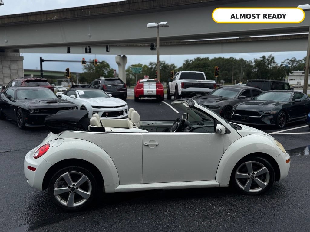 Used 2007 Volkswagen Beetle Triple White Edition FWD image 6