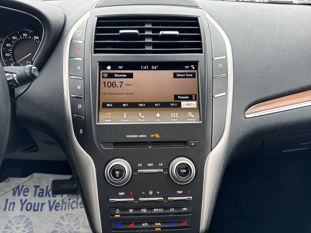Used 2017 Lincoln MKC Reserve w/ Lincoln MKC Climate Package AWD/4WD image 11