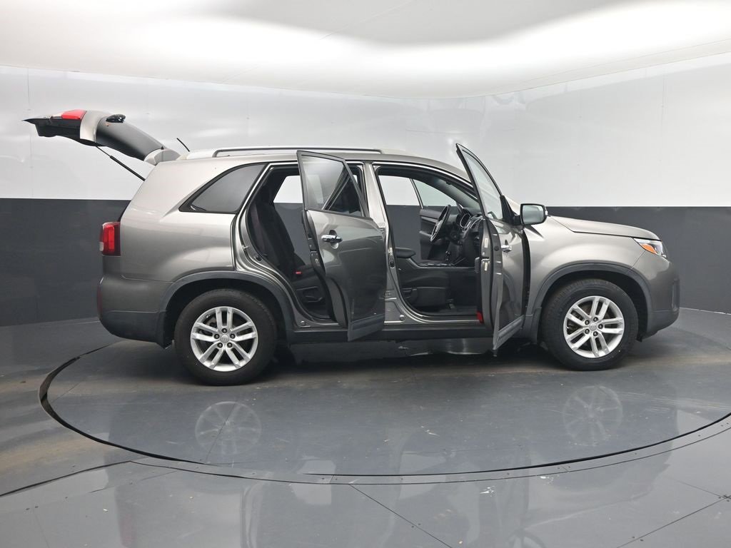 Used 2015 Kia Sorento LX image 52
