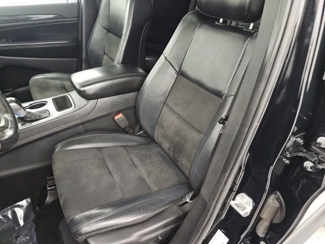 Used 2019 Jeep Grand Cherokee Altitude image 15
