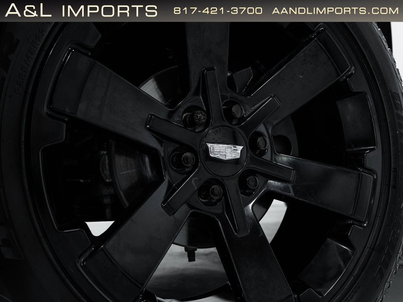 Used 2020 Cadillac Escalade Luxury image 3