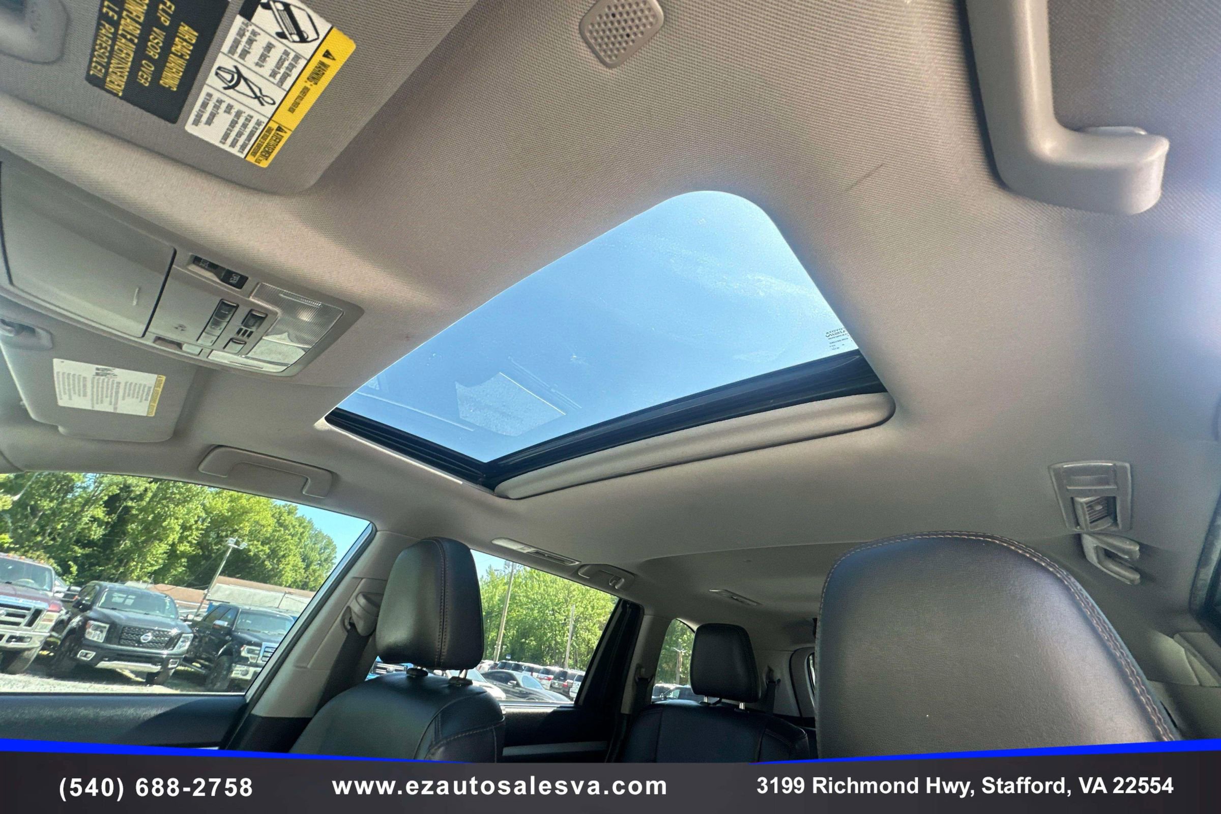 Used 2019 Toyota Highlander XLE AWD/4WD image 31