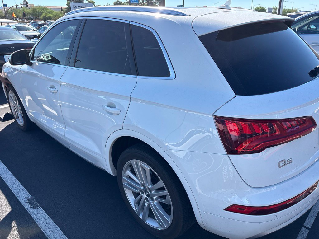 Used 2019 Audi Q5 2.0T Premium Plus w/ Premium Plus Package AWD/4WD image 3
