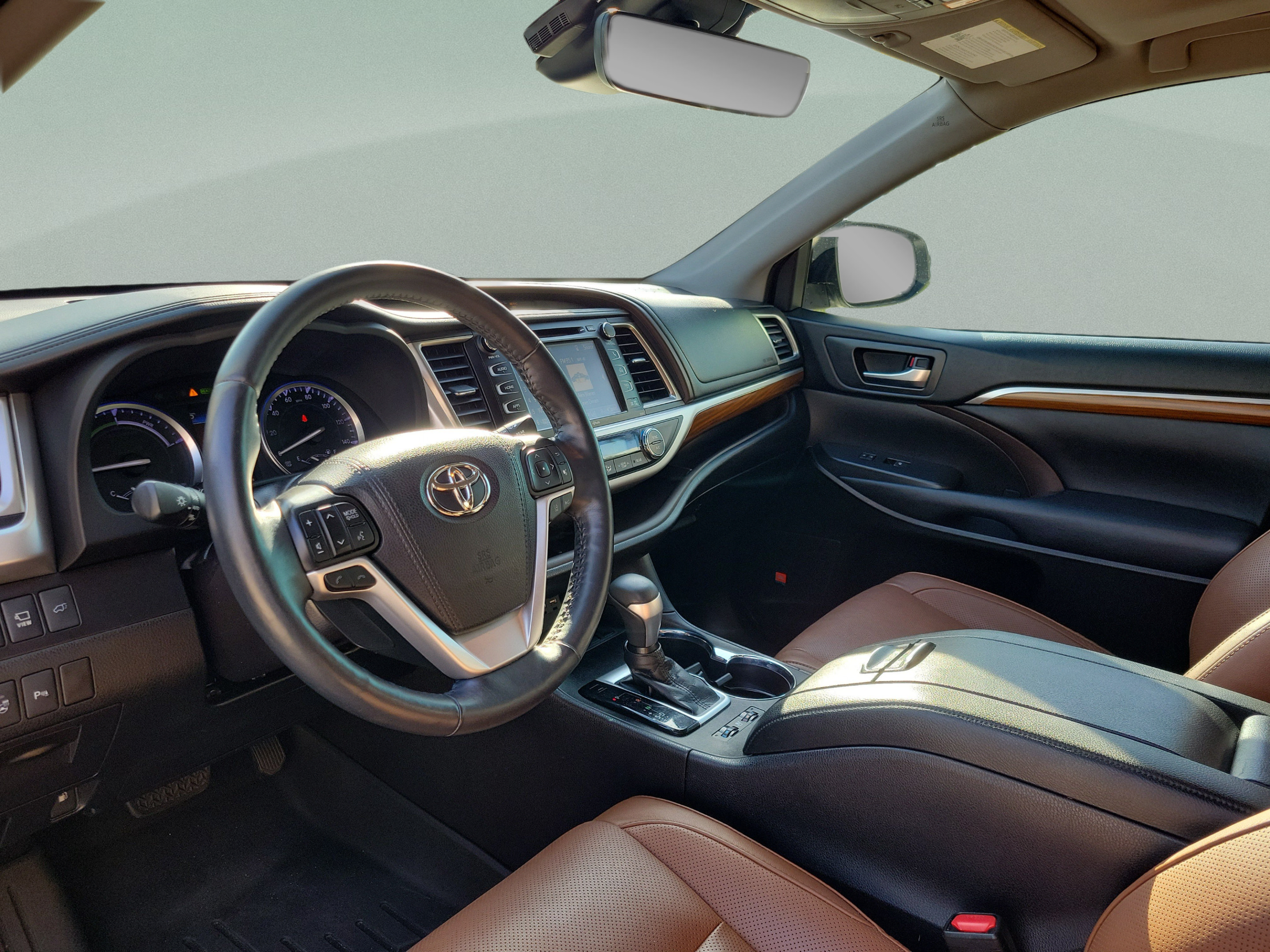 Used 2019 Toyota Highlander Limited Platinum AWD/4WD image 9