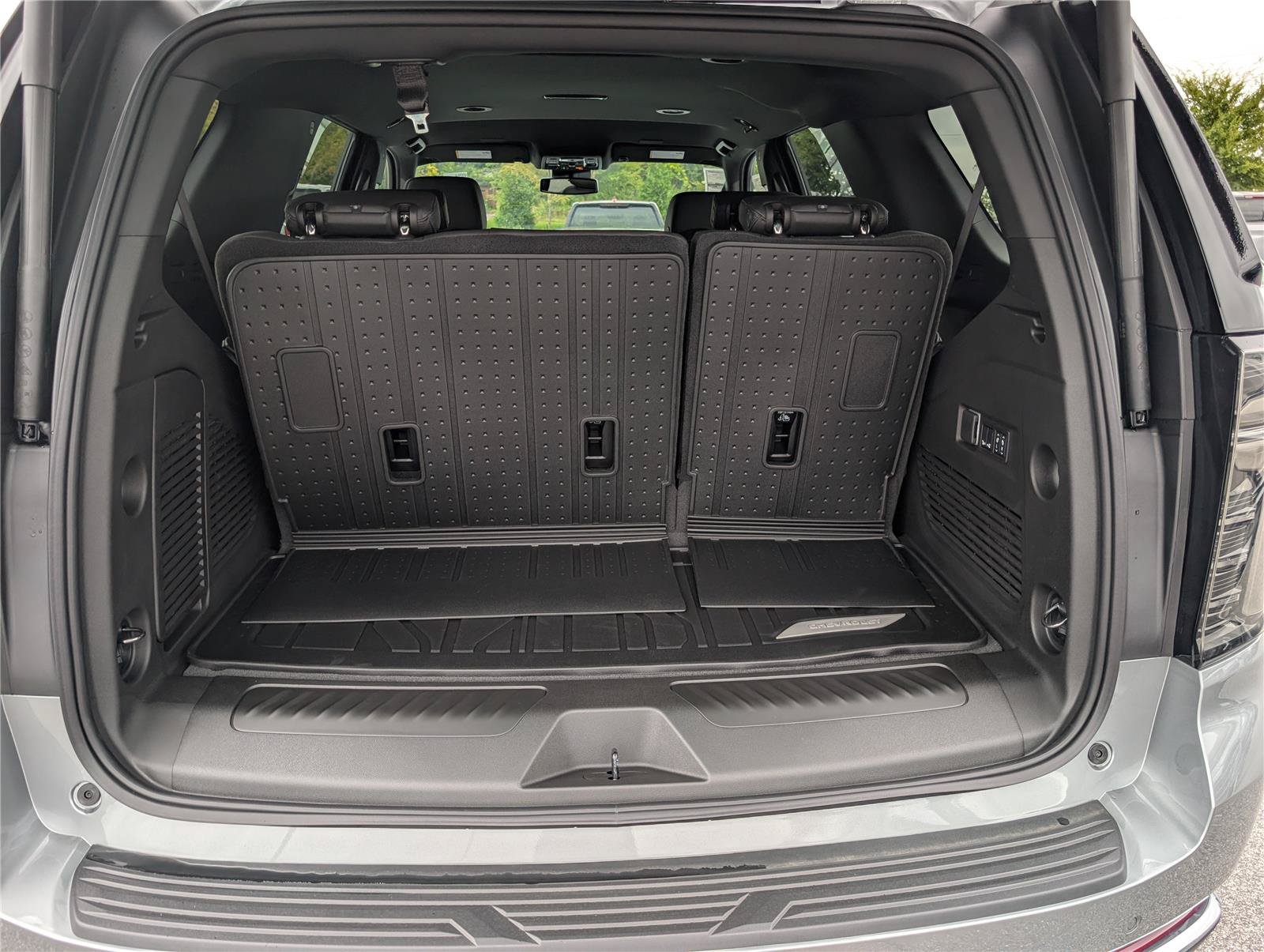 New 2026 Chevrolet Tahoe LT w/ Comfort Package AWD/4WD image 9