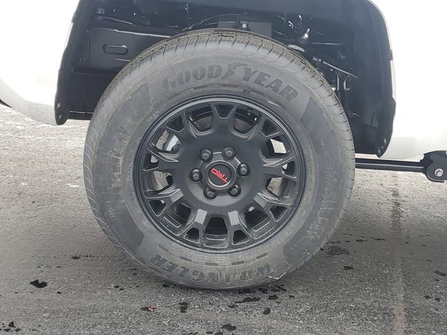 Used 2025 Toyota Tacoma SR5 image 5