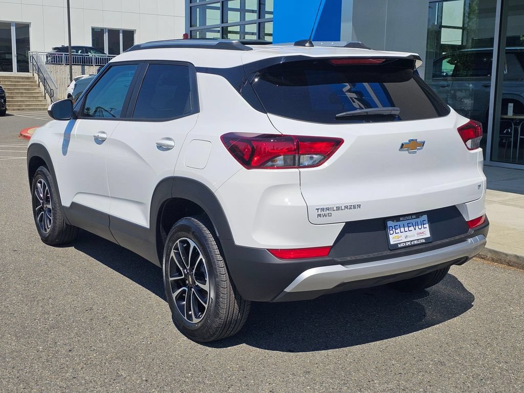 New 2026 Chevrolet TrailBlazer LT AWD/4WD image 3