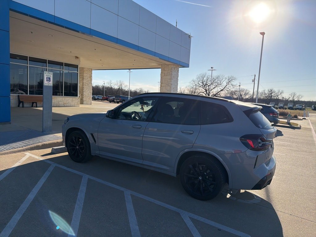 Used 2024 BMW X3 sDrive30i w/ Premium Package w/ZPA image 4