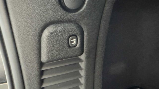 Used 2024 Dodge Durango GT w/ Blacktop Package RWD image 37