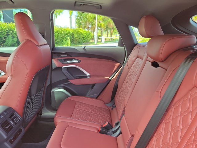 Certified 2025 Audi SQ5 Prestige AWD/4WD image 11