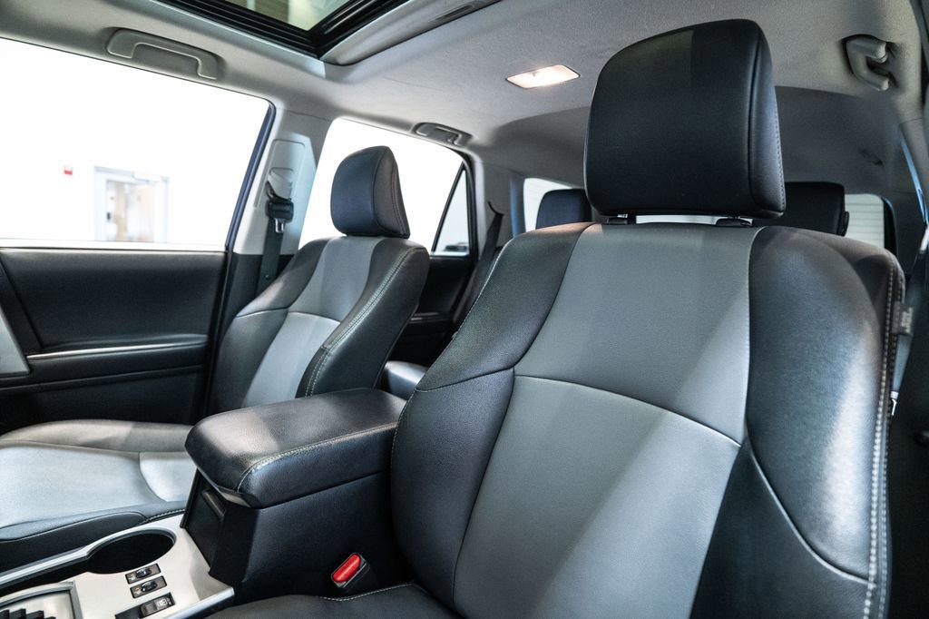 Used 2019 Toyota 4Runner SR5 Premium image 15