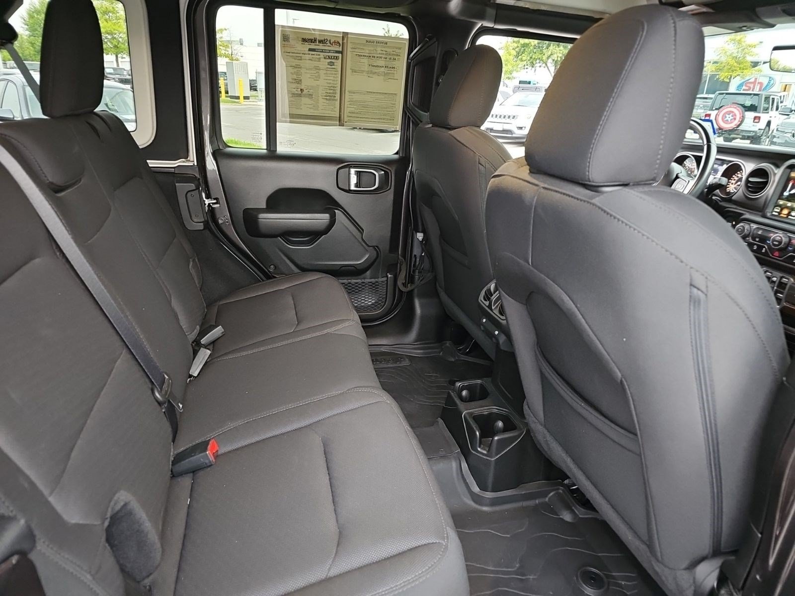 Used 2022 Jeep Wrangler Unlimited Sport AWD/4WD image 16