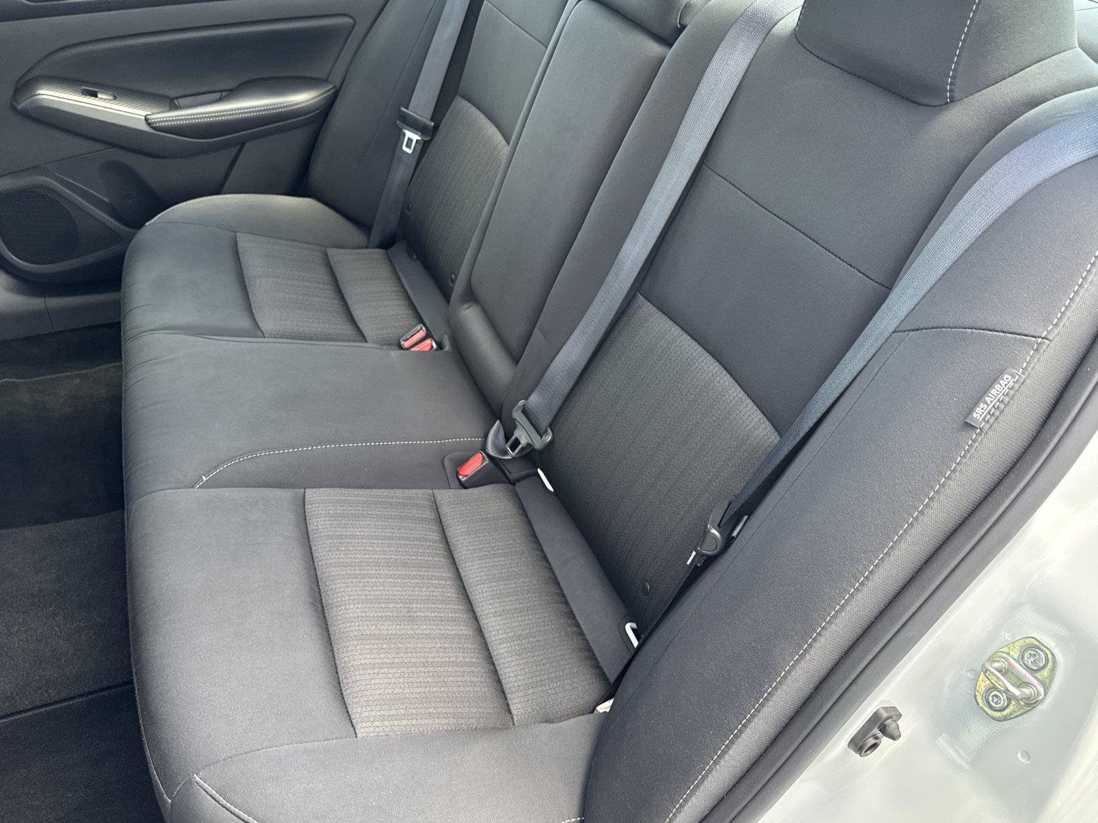 Used 2025 Nissan Altima 2.5 SV FWD image 30