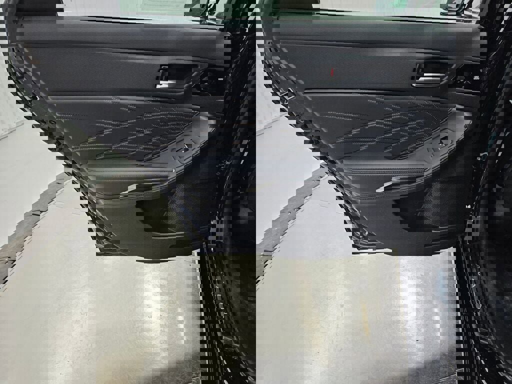 Used 2021 Toyota Avalon Limited w/ Advanced Safety Package image 24