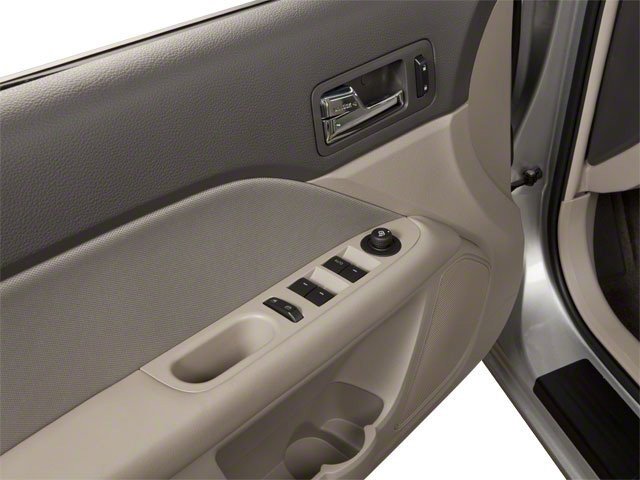Used 2010 Ford Fusion SE image 9