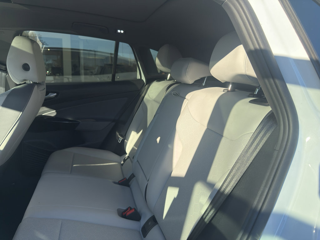 Certified 2021 Volkswagen ID.4 Pro S w/ ID.4 Protection Package image 14