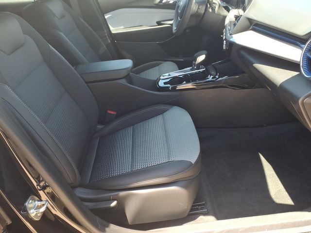 Used 2026 Chevrolet Trax LT FWD image 11