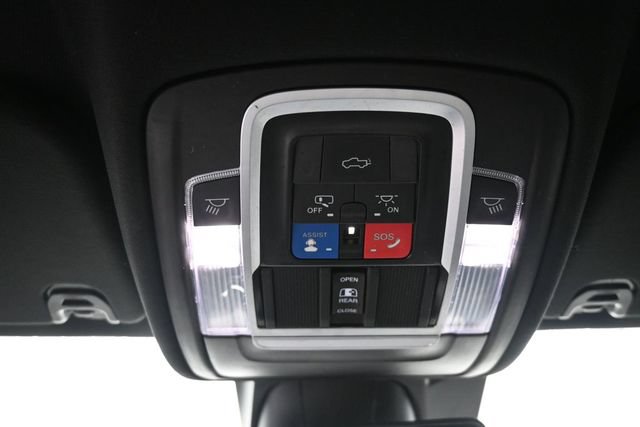 Used 2023 RAM 1500 Limited w/ Body-Colour Bumper Group AWD/4WD image 29