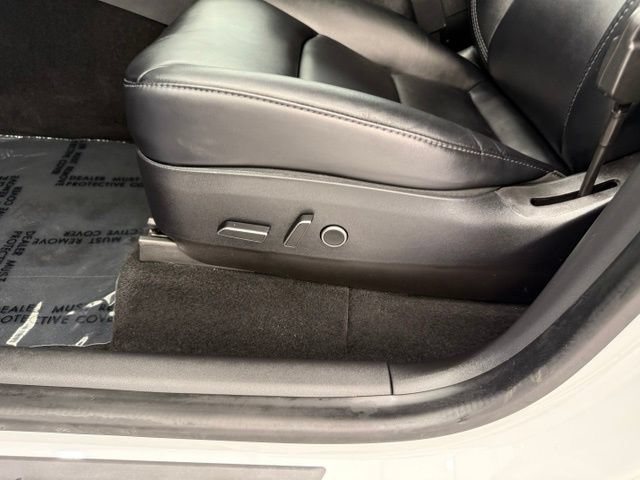 Used 2021 Tesla Model Y Long Range AWD/4WD image 13