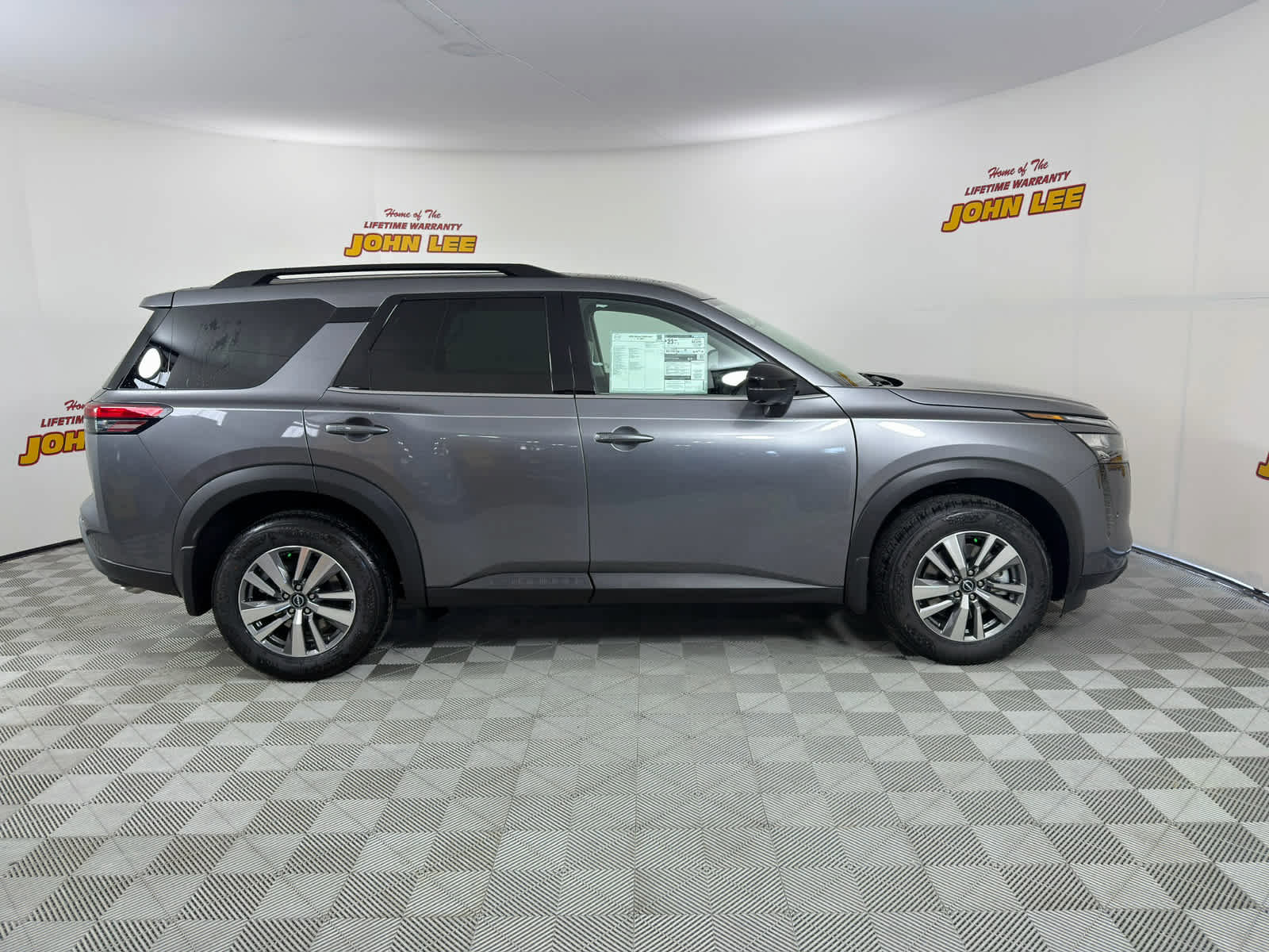 New 2026 Nissan Pathfinder SL image 7