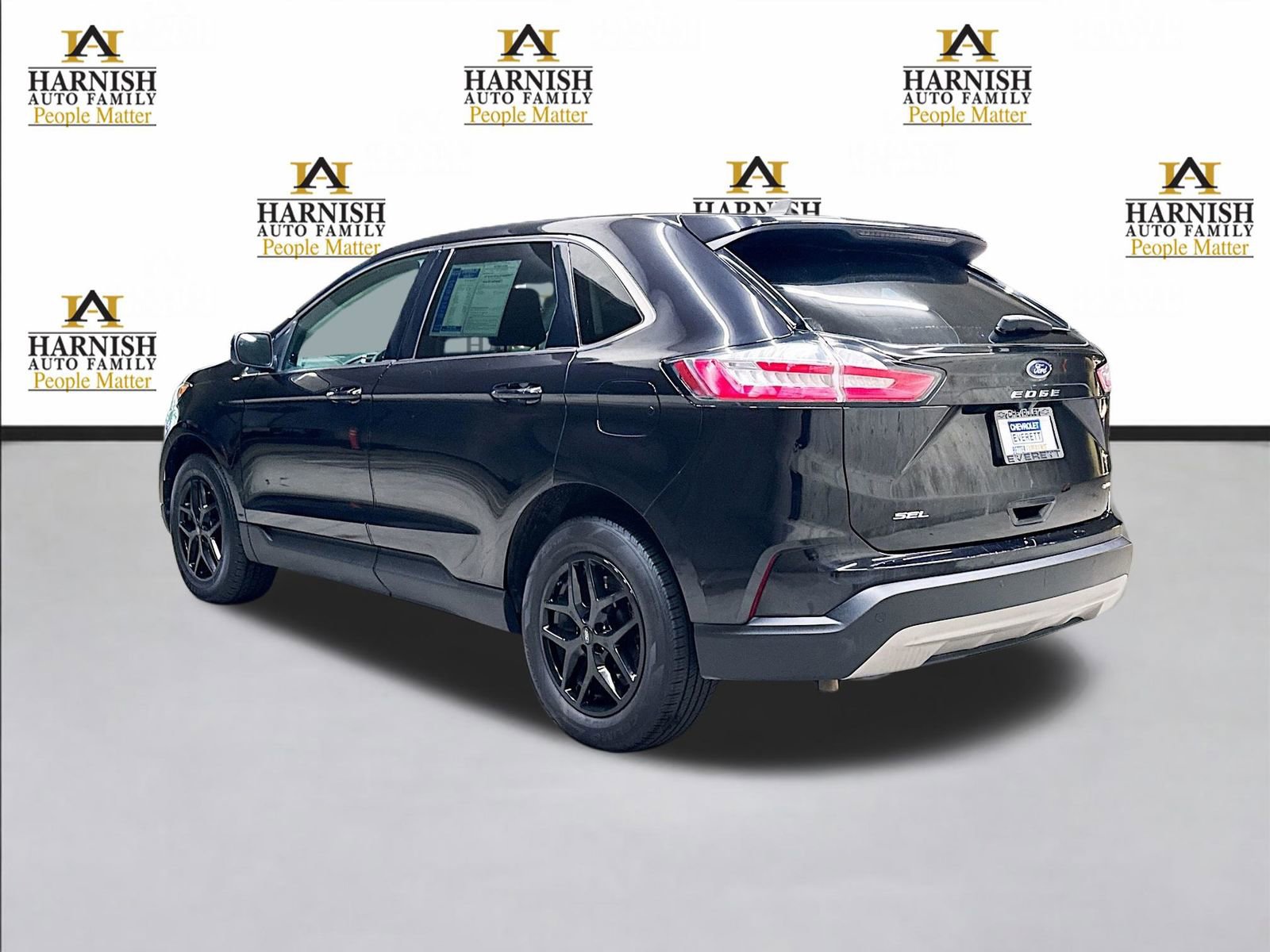Used 2024 Ford Edge SEL image 8