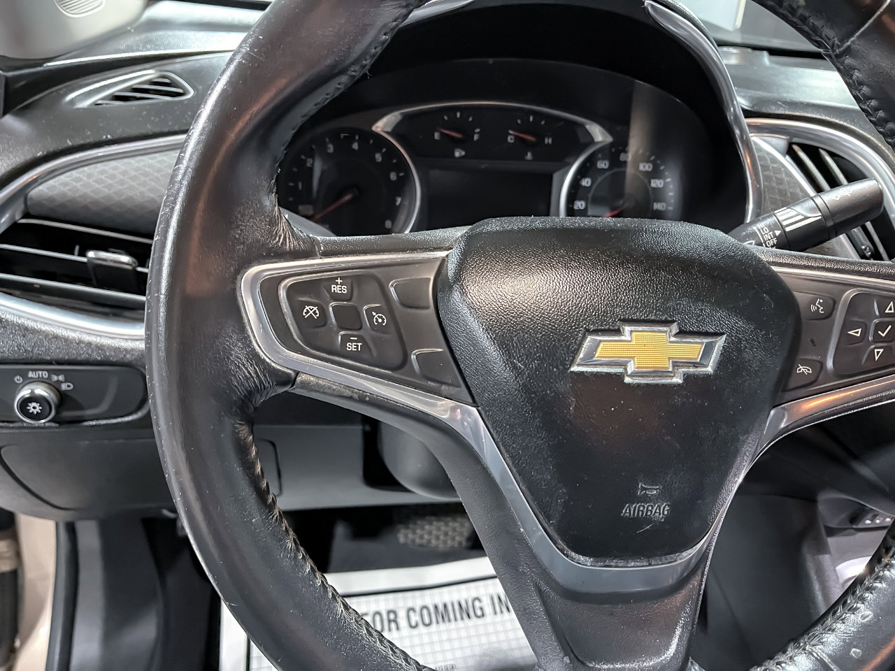 Used 2018 Chevrolet Malibu LT image 19