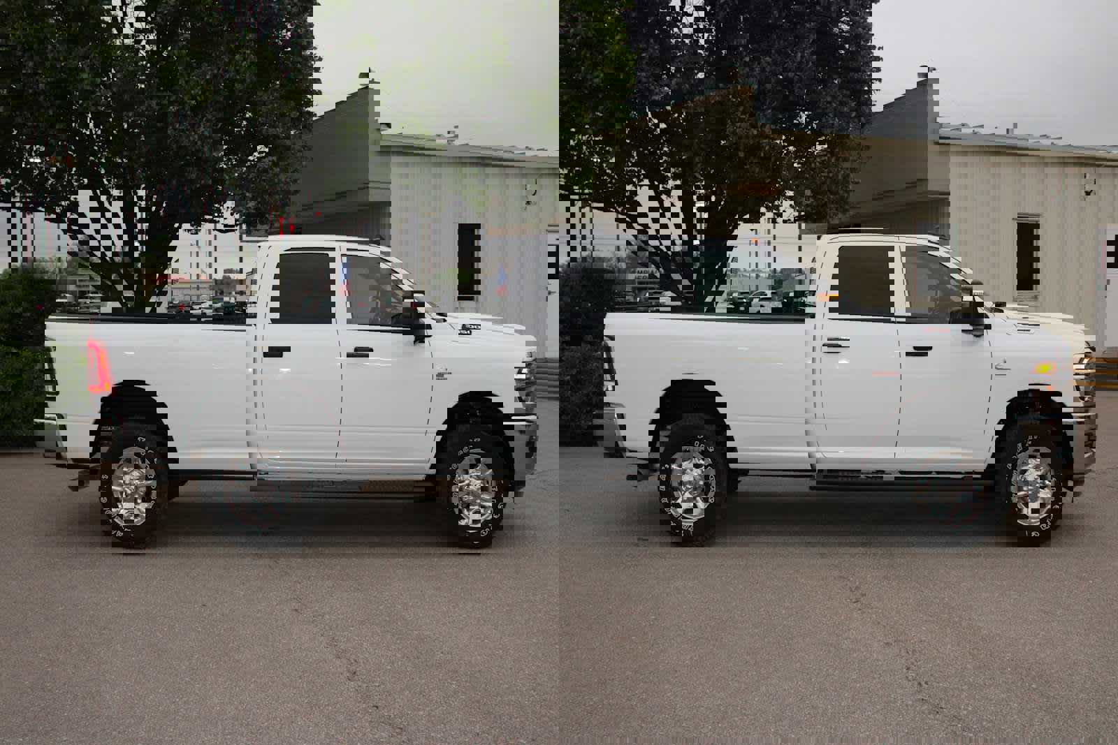 New 2025 RAM 3500 Tradesman image 3
