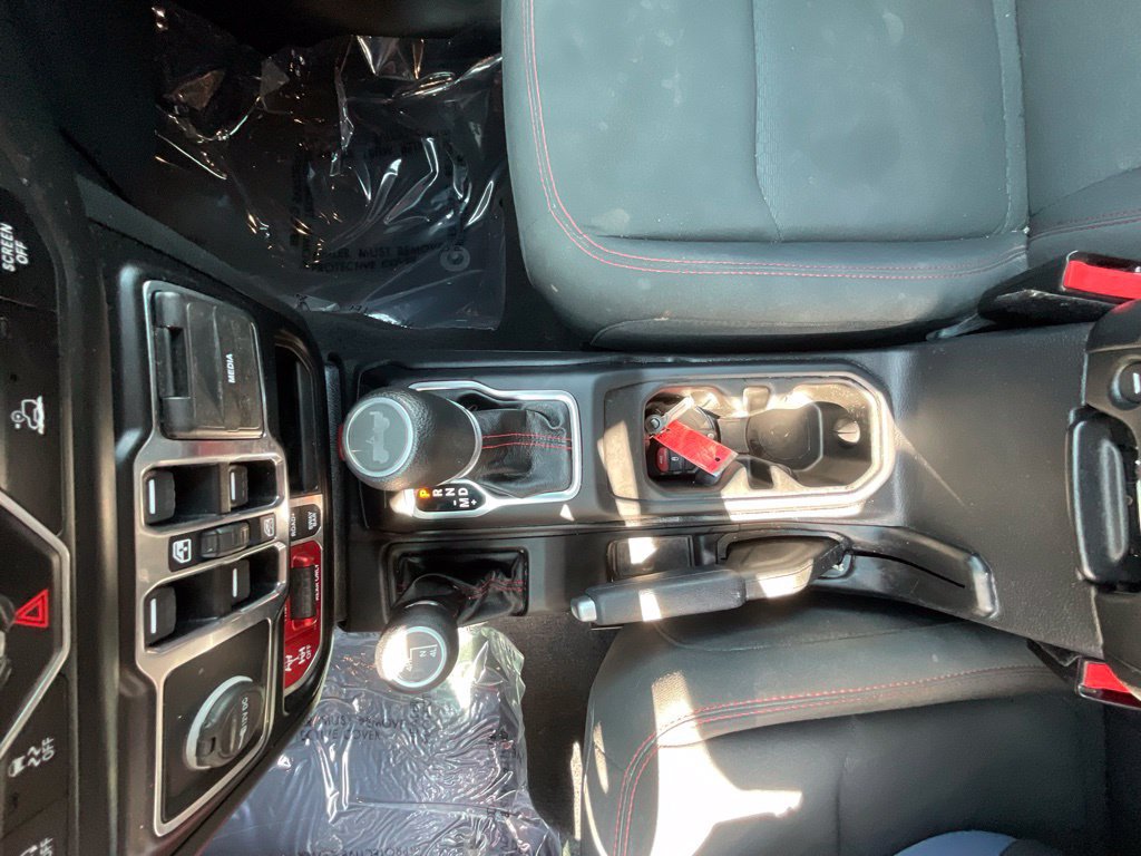 Used 2021 Jeep Wrangler Unlimited Rubicon AWD/4WD image 20
