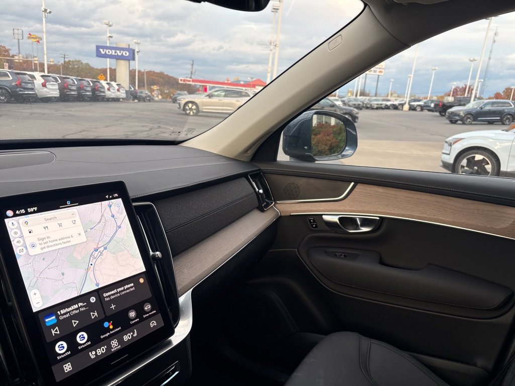 Certified 2025 Volvo XC90 B6 Plus image 31