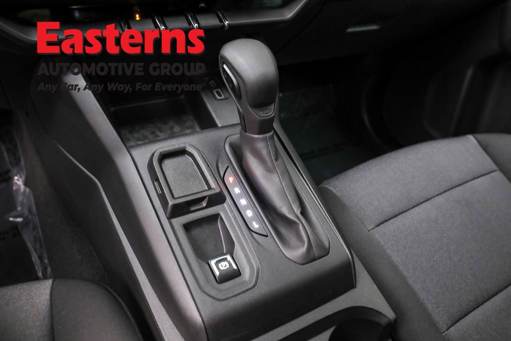 Used 2023 Chevrolet Colorado W/T RWD image 13