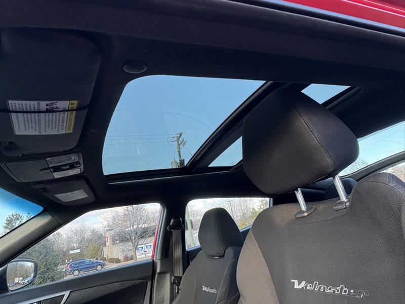 Used 2017 Hyundai Veloster Value Edition image 11