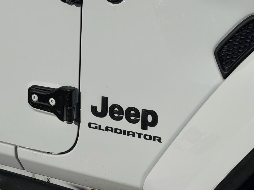 Used 2021 Jeep Gladiator Sport AWD/4WD image 10