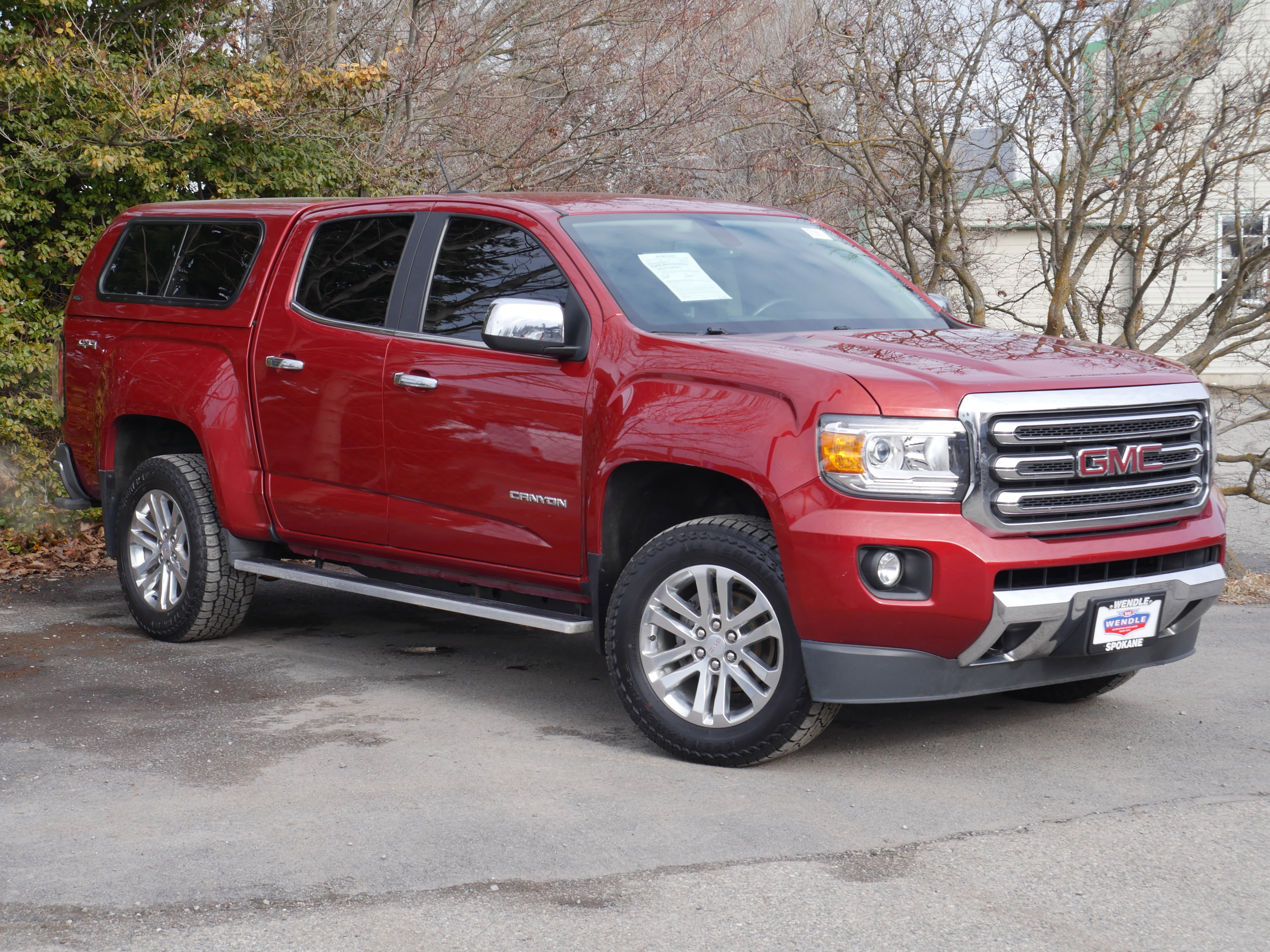 Used 2015 GMC Canyon SLT image 30