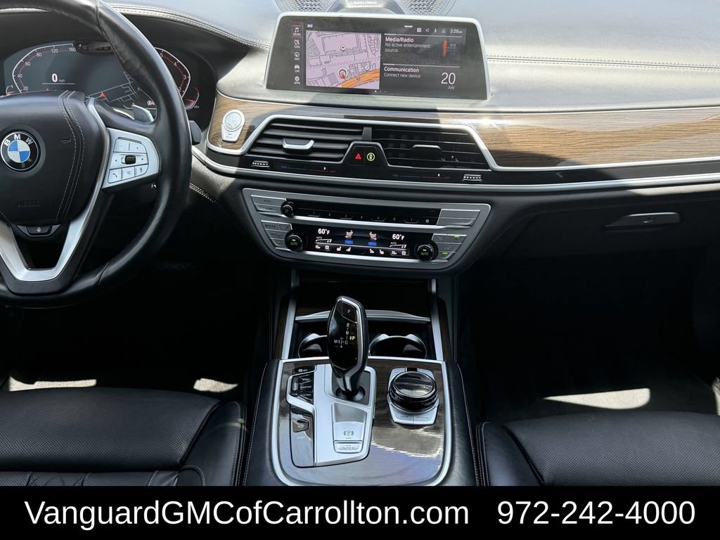 Used 2022 BMW 750i xDrive AWD/4WD image 13
