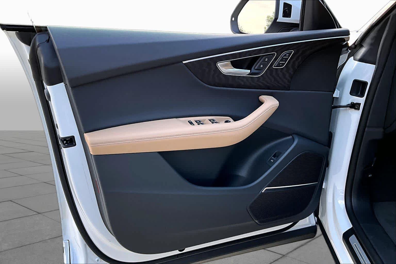 New 2027 Audi Q8 Premium Plus AWD/4WD image 10