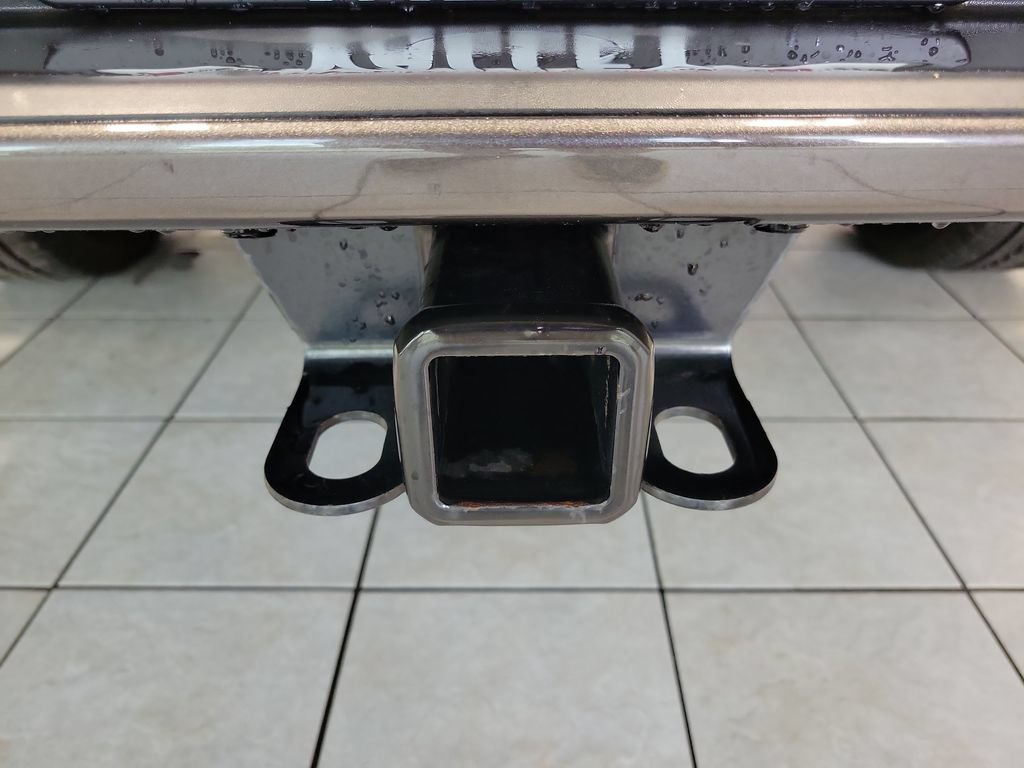 Used 2021 Jeep Gladiator Overland AWD/4WD image 16